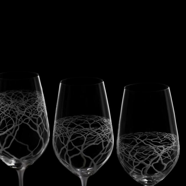 Užitá fotografie sklo na černém pozadí