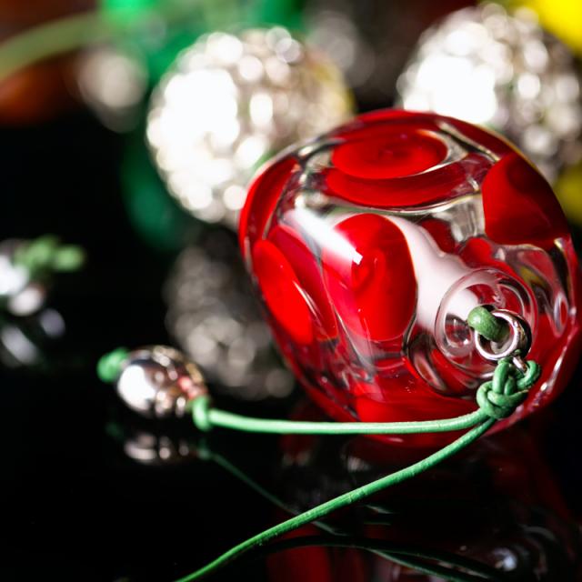 produktová fotografie_pikous_korále_sklo