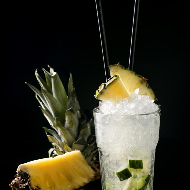 Domácí limonáda okurka ananas